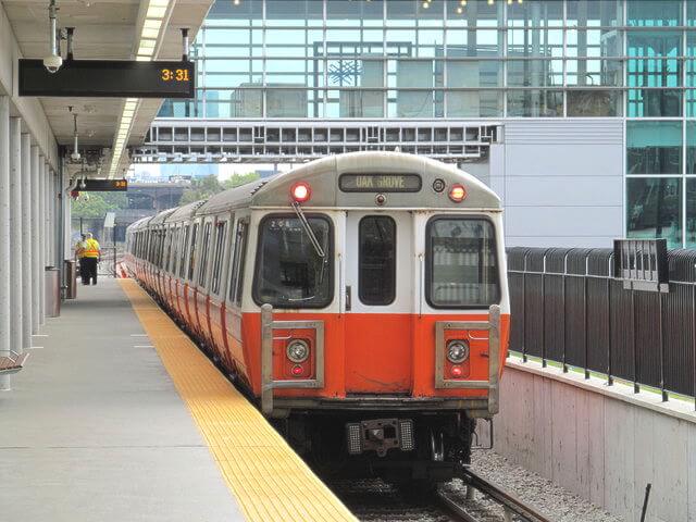 ボストン地下鉄オレンジライン電車車体